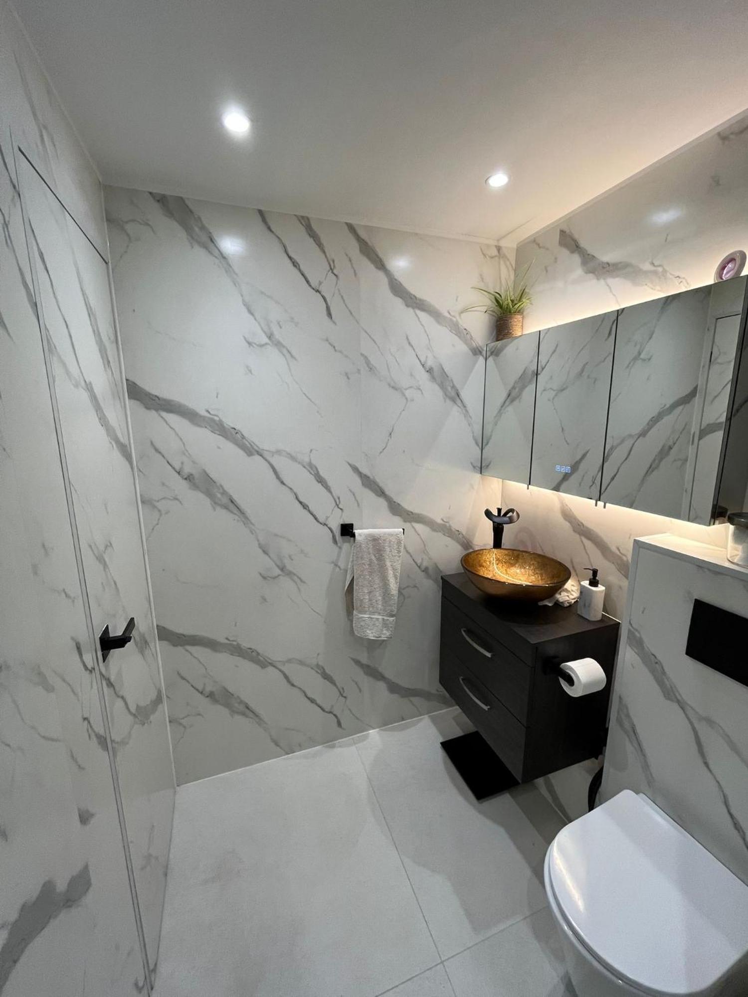 Lovely Double Bedroom In Rotherhithe London Bagian luar foto